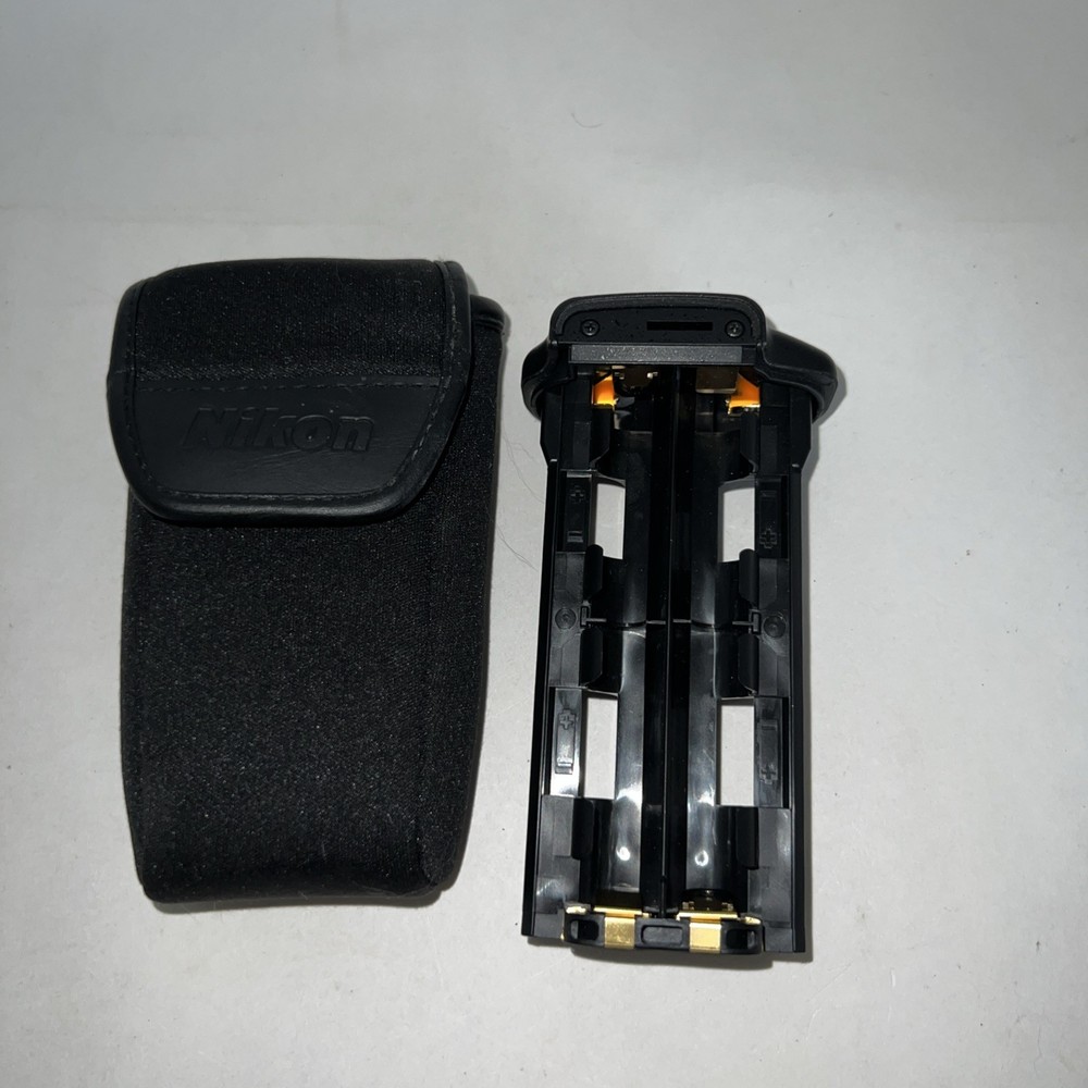 Nikon MS-D10 AA Battery Holder & Case