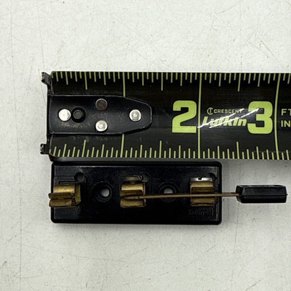 VINTAGE LEVITON BAKELITE SINGLE POLE DOUBLE THROW KNIFE SWITCH