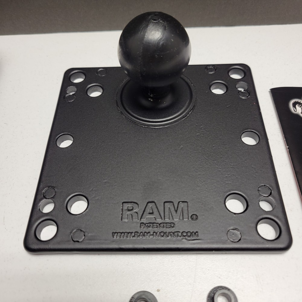 RAM-D-201U-E Socket Long Arm + Ram 246U C sized Plate