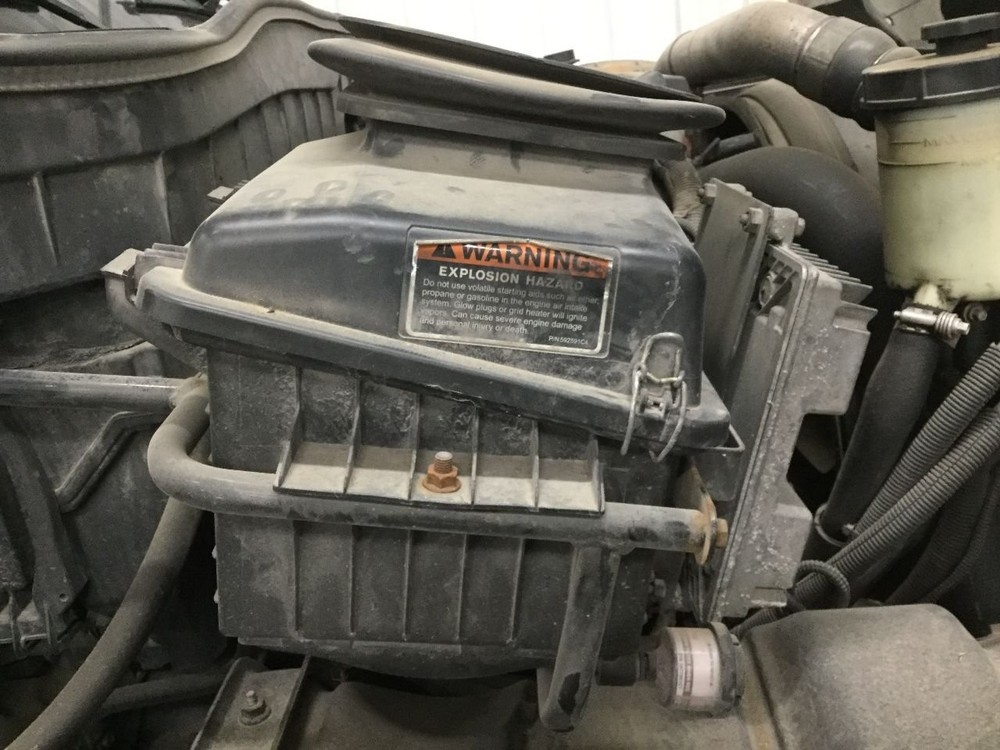 International TERRASTAR Air Cleaner - Used