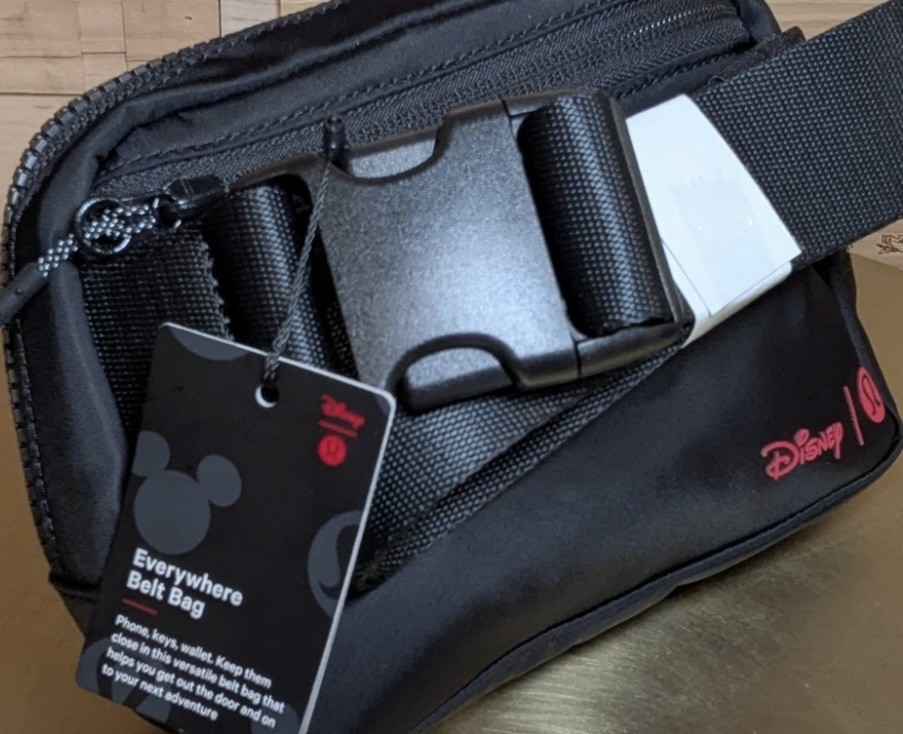 ❤️Lululemon Disney EVERYWHERE BELT BAG Mickey in Motion BLACK Crossbody NWT❤️