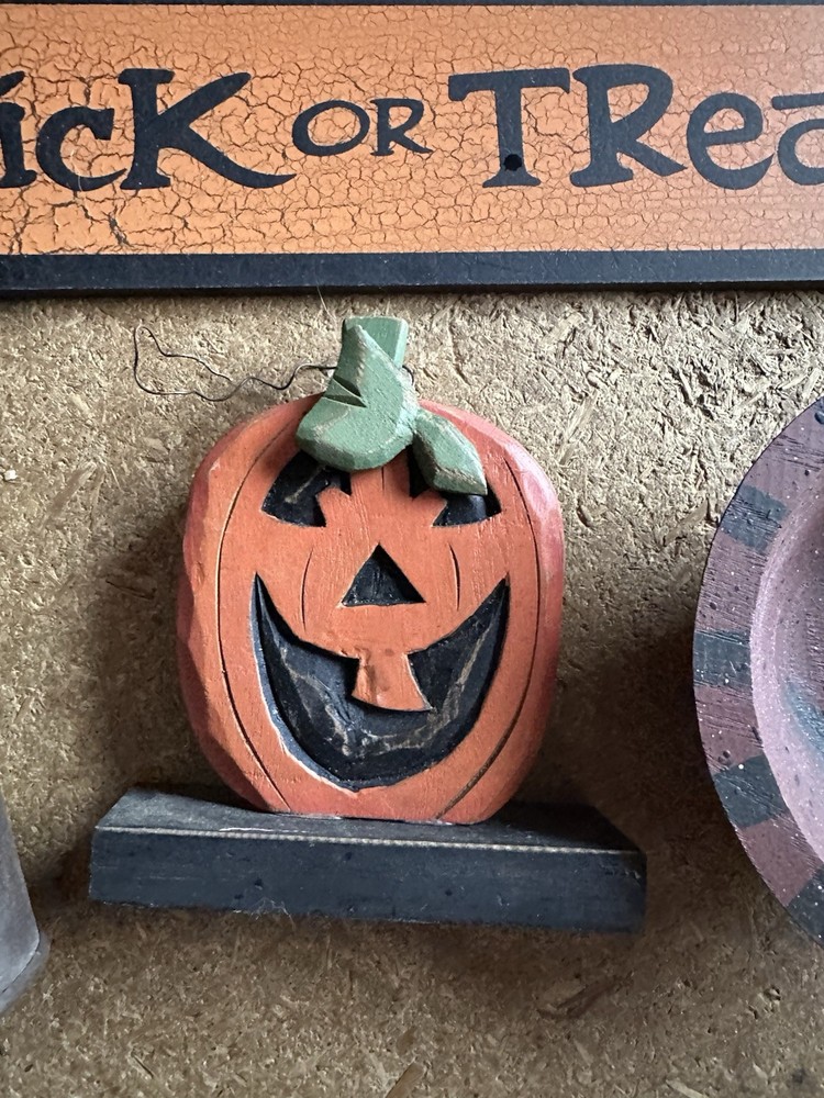 Primitive Halloween Decorations