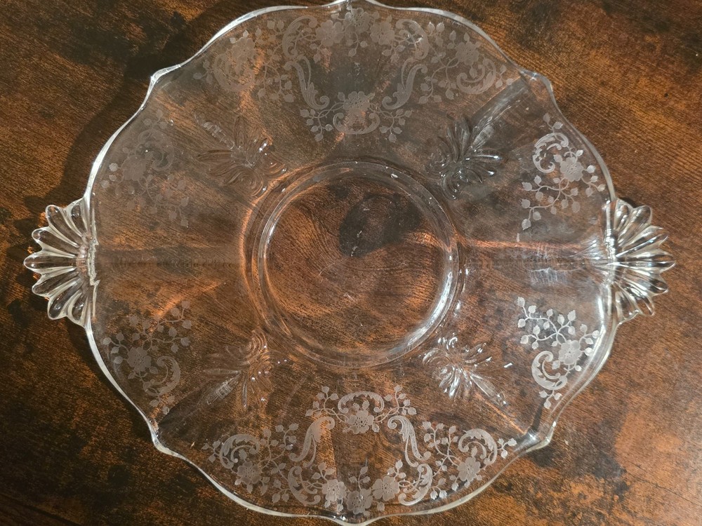 Clear. Handled Serving Tray/Cake Plate 10.5"
