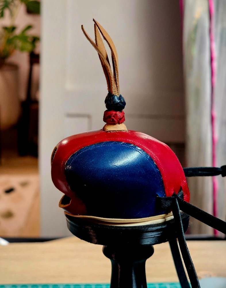 Size 17 dutch falconry hood