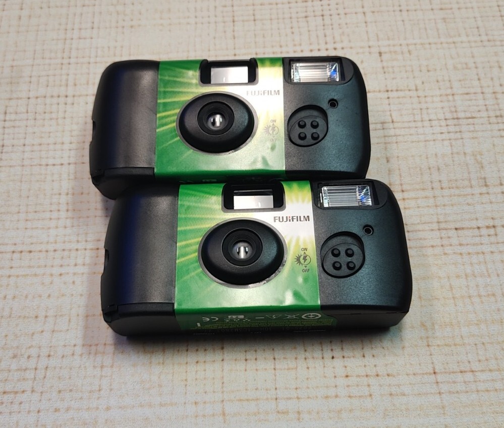 Fujifilm QUICKSNAP-FLASH400/2 Disposable 35mm Camera With Flash, 2 Pack