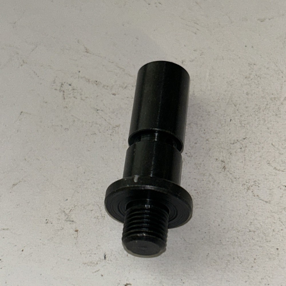 980888 Idler Stud