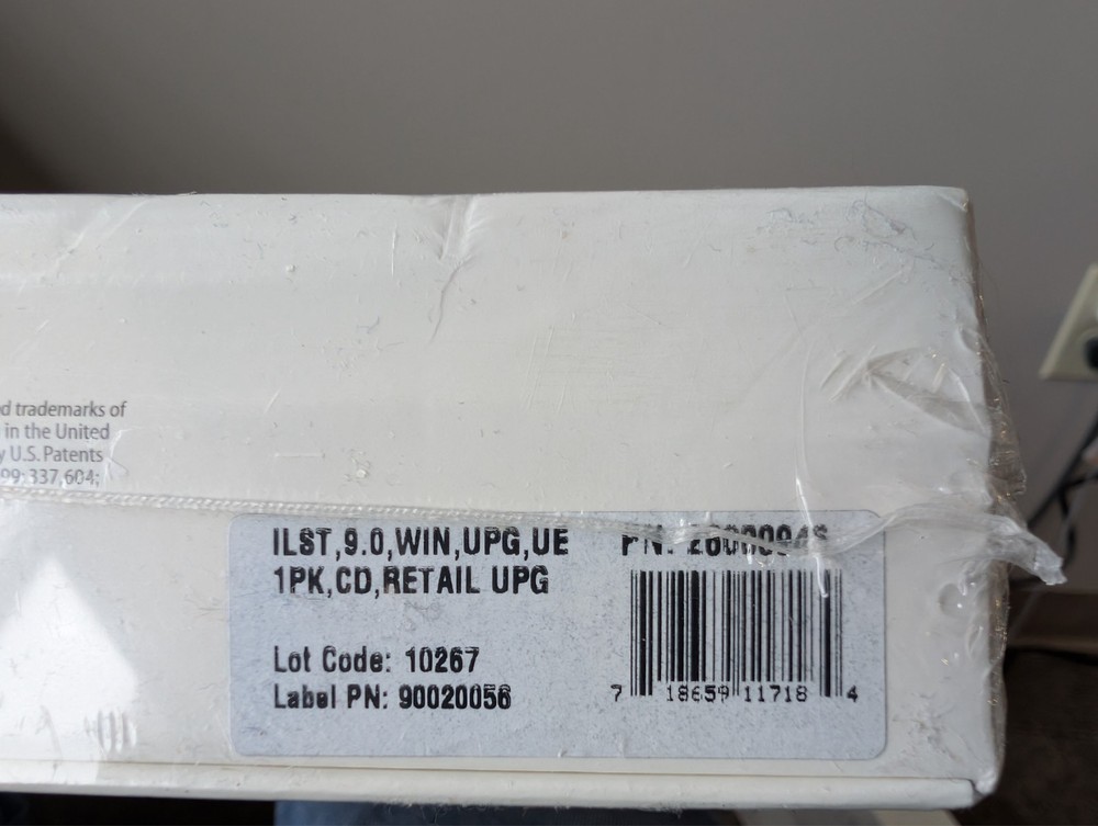 Adobe Illustrator 9.0 Upgrade BNIB Windows