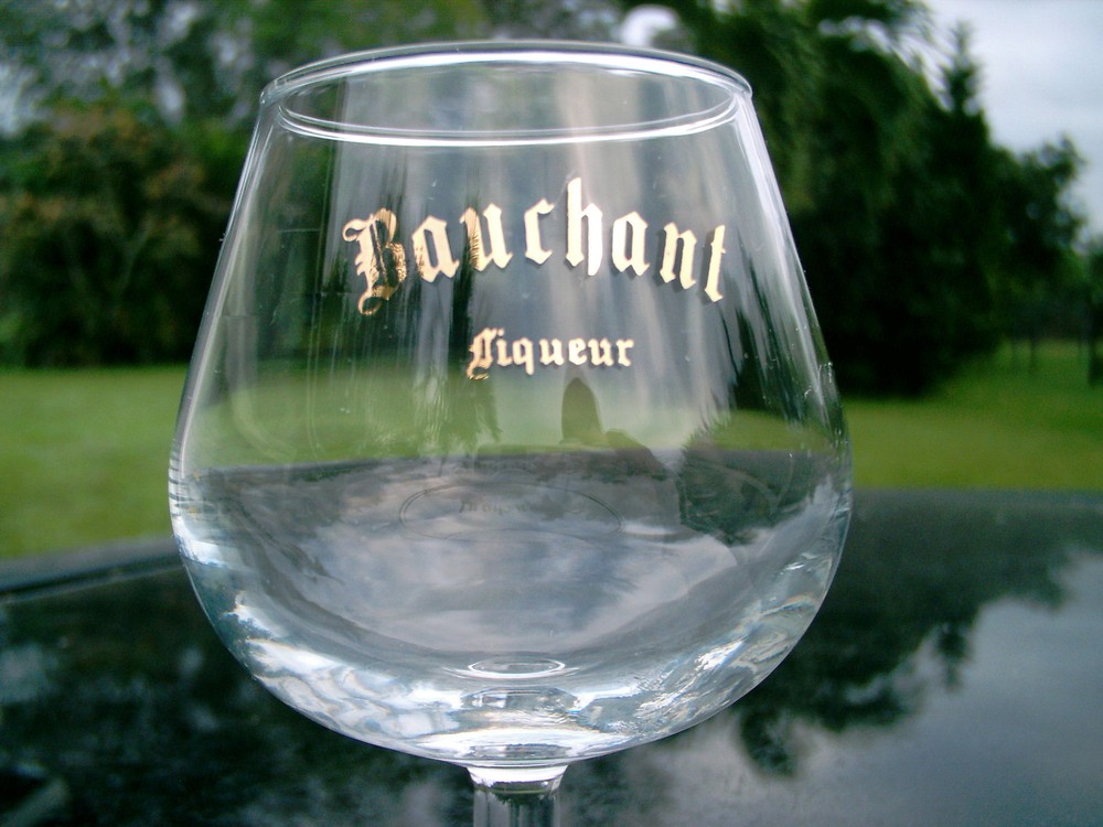BAUCHANT STEMMED GLASS 3.75" REPLACEMENT NICE ITEM