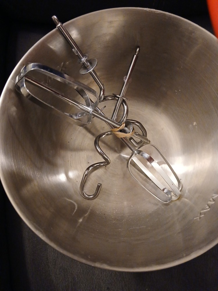 Delish by Nash compact stand mixer