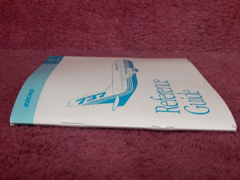 1990 Boeing Reference Guide 737 -300/-400/-500 DC-38561