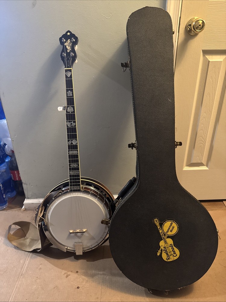 Alvarez Whyte Eagle 5-string Resonator Banjo with Original Hardshell Case