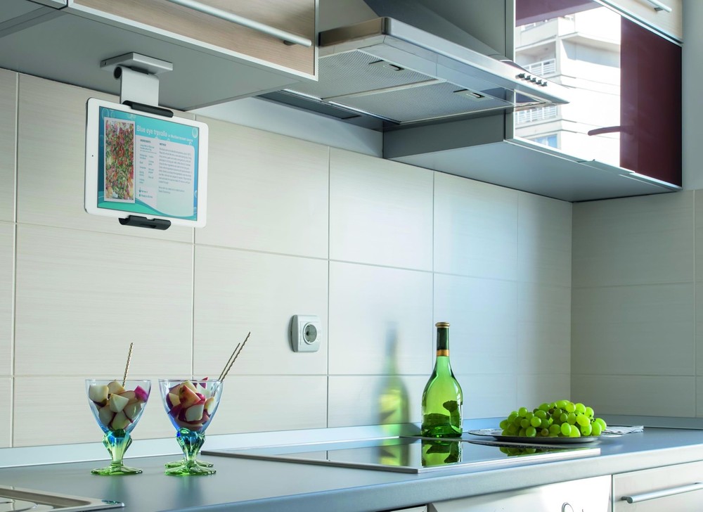 Mountable Tablet Holder, Silver/Charcoal Gray