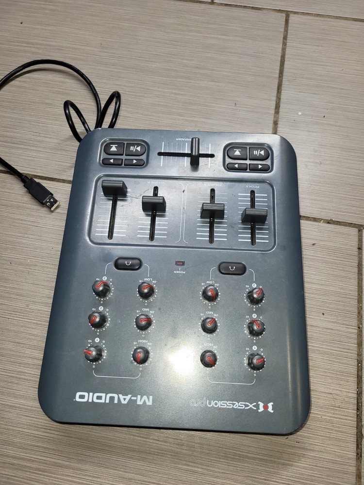 M-Audio XSession Pro Torq Mix Lab MIDI DJ & Mix Controller (USB) used