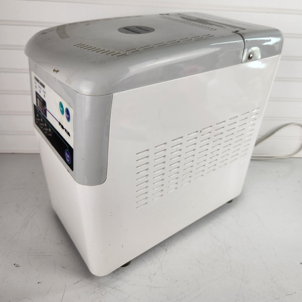 Black & Decker Automatic Bread Maker ADM300 White Gray - Made in Japan