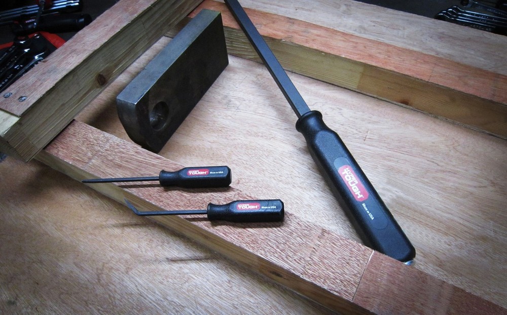 Hyper Tough Two-Piece Mini Handle Pry Bar Tool Set