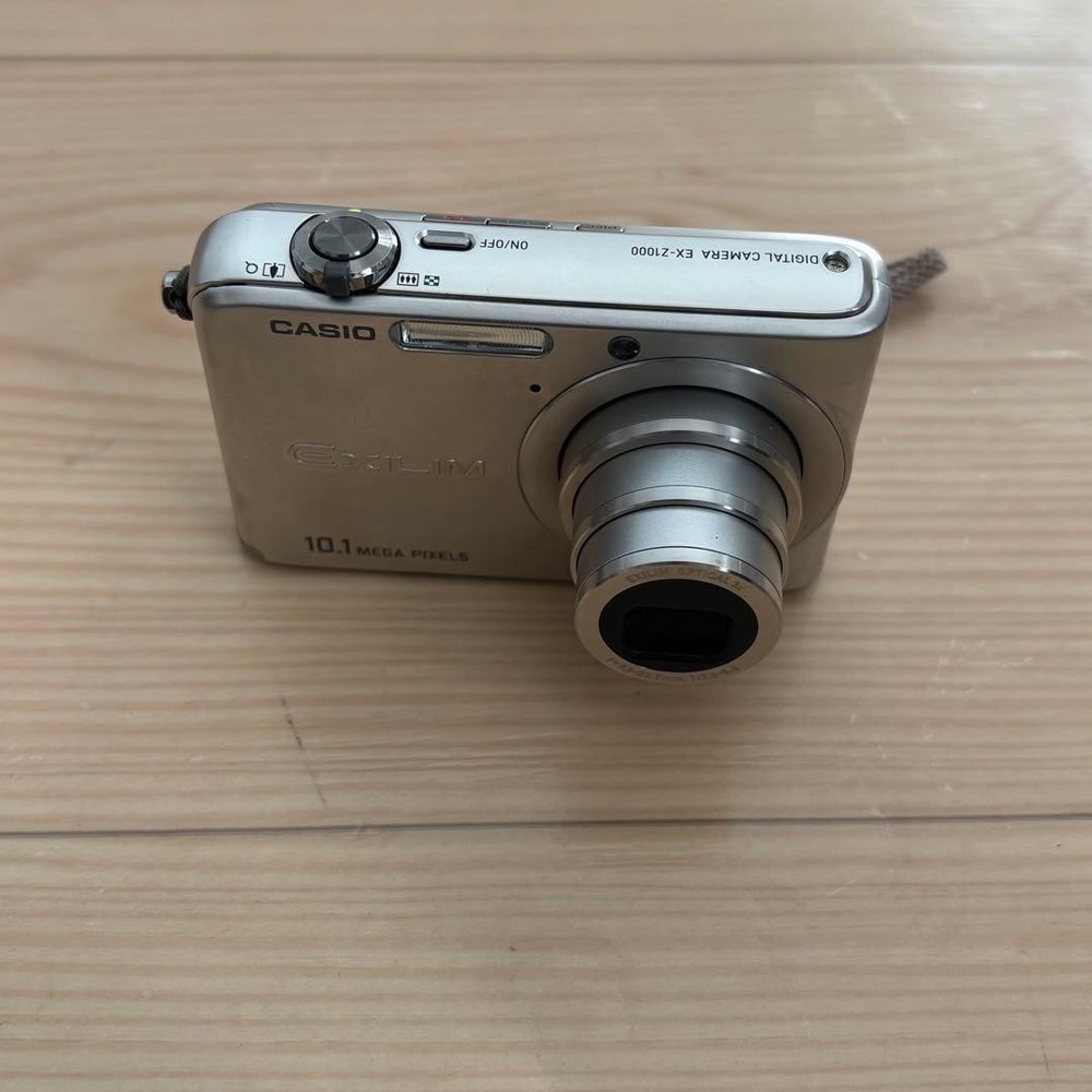 Excellent Condition CASIO EXILIM EX Z1000 Compact Camera Digital Camera