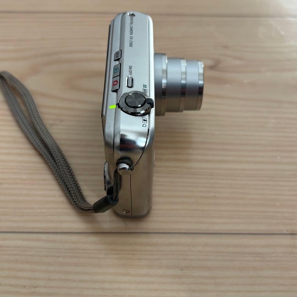 Excellent Condition CASIO EXILIM EX Z1000 Compact Camera Digital Camera