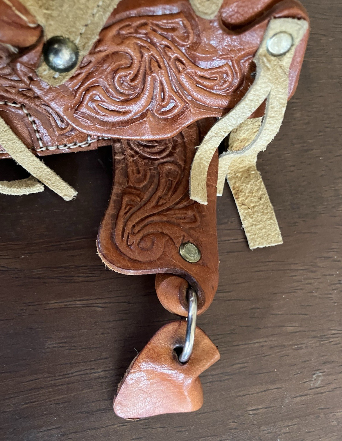 Vintage MINIATURE Western HORSE SADDLE Tooled Leather Salesman Sample or Toy