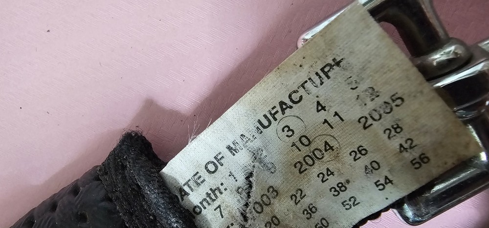 Wintec Elastic Girth Used needs deep cleaning - See pics M9