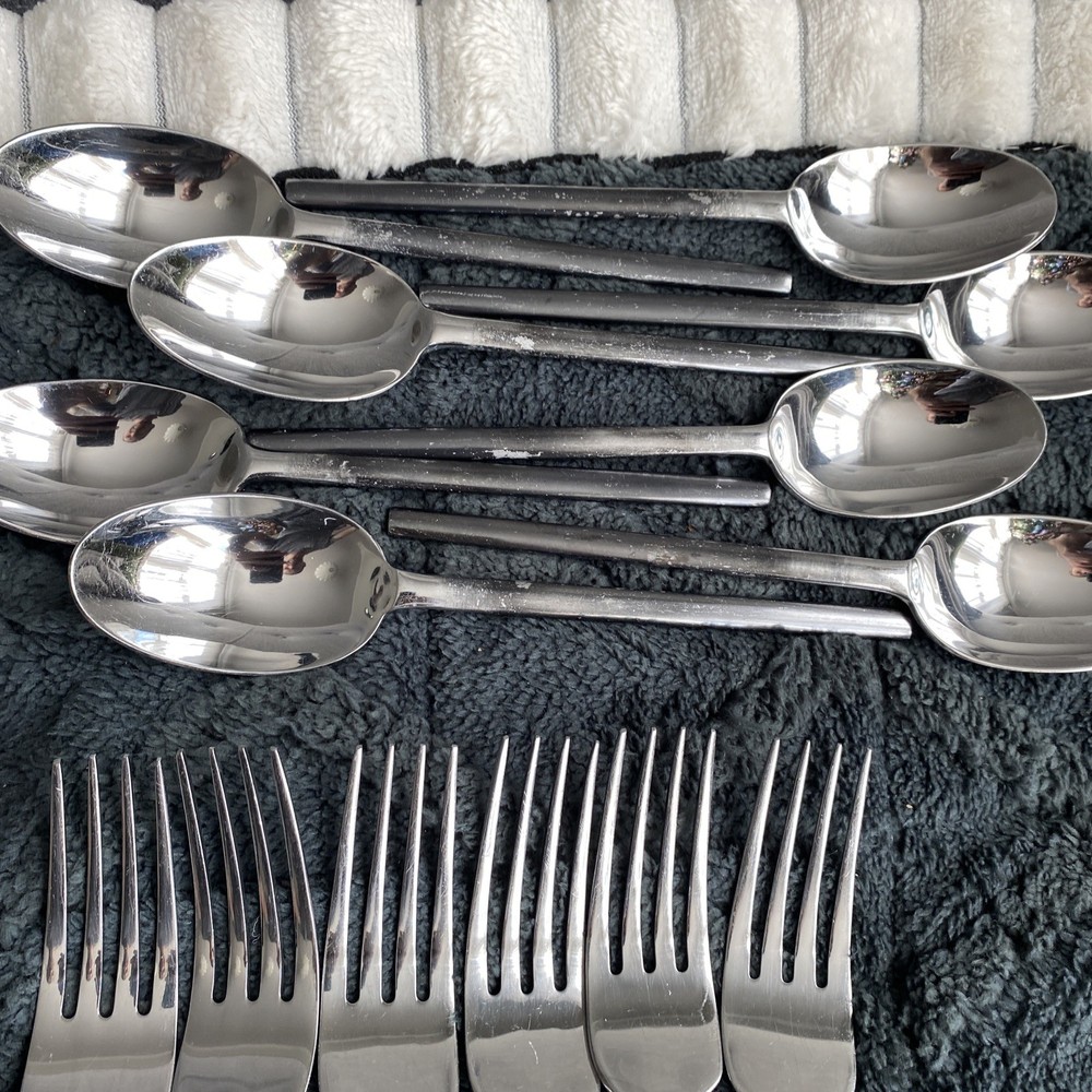 Oneida Raven 29pc Stainless Steel Flatware Set Fork Spoon Knife