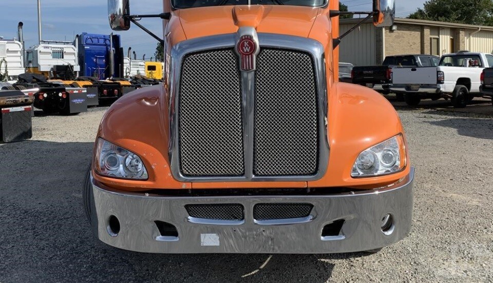 Kenworth T660 -T370 Headlight # 11184