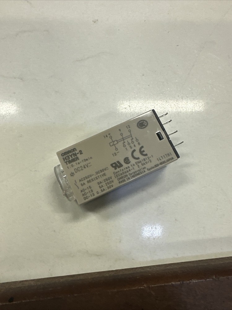 New Omron Solid State Miniature Timer H3YN-2 DPDT 1s/10s/1min/10min 24vac E4