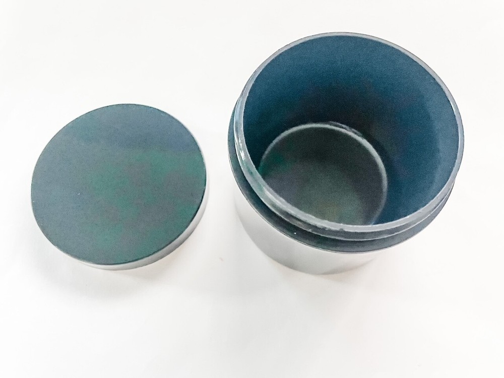 Black Jar Straight Base with Lid 4oz NEW