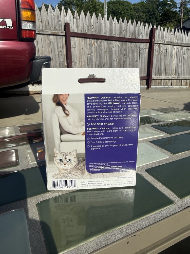 FELIWAY Optimum Happy Family Enhanced Calming Cat Pheromone Diffuser Kit