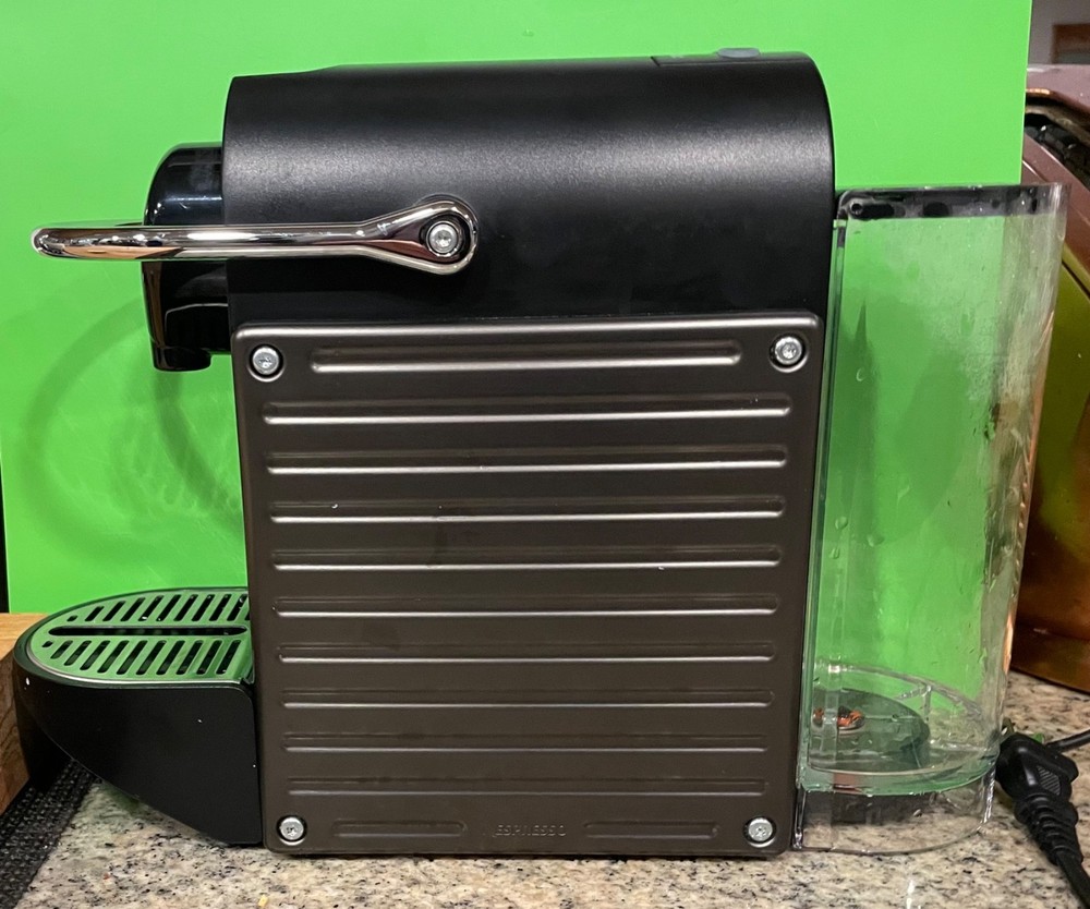 Breville Nespresso Pixie TitanModel BEC430TTN Coffee Maker EUC