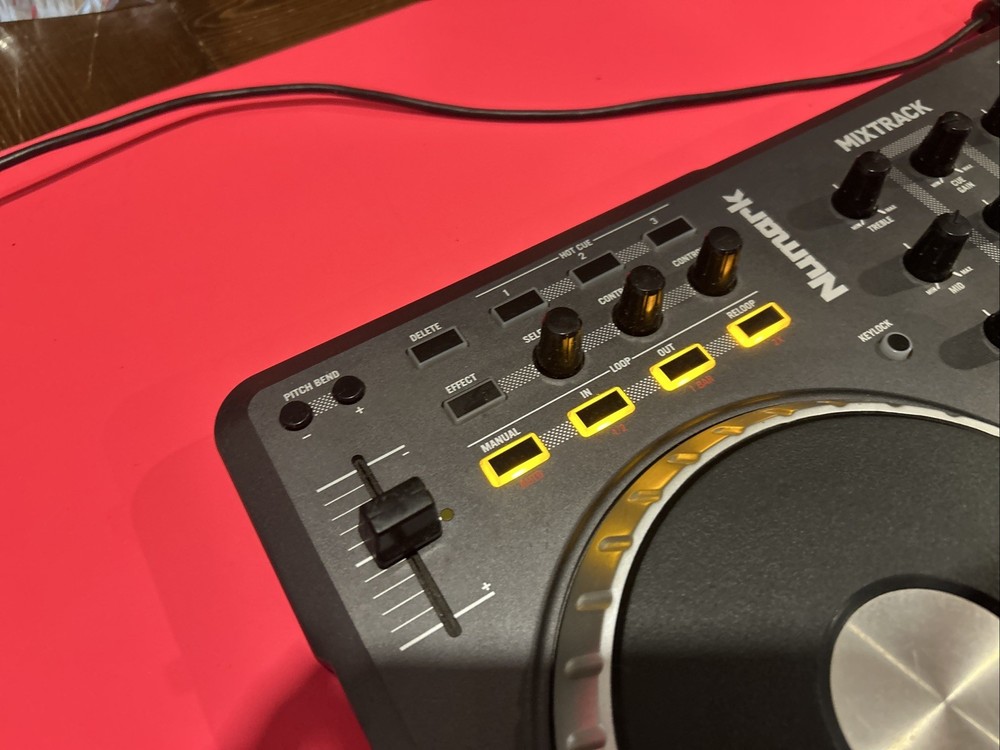 Numark Mixtrack Digital 2-Channel DJ Controller