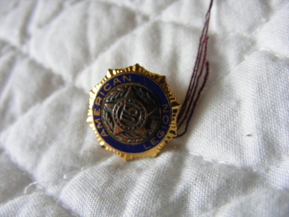 Vintage American legion Pin     a