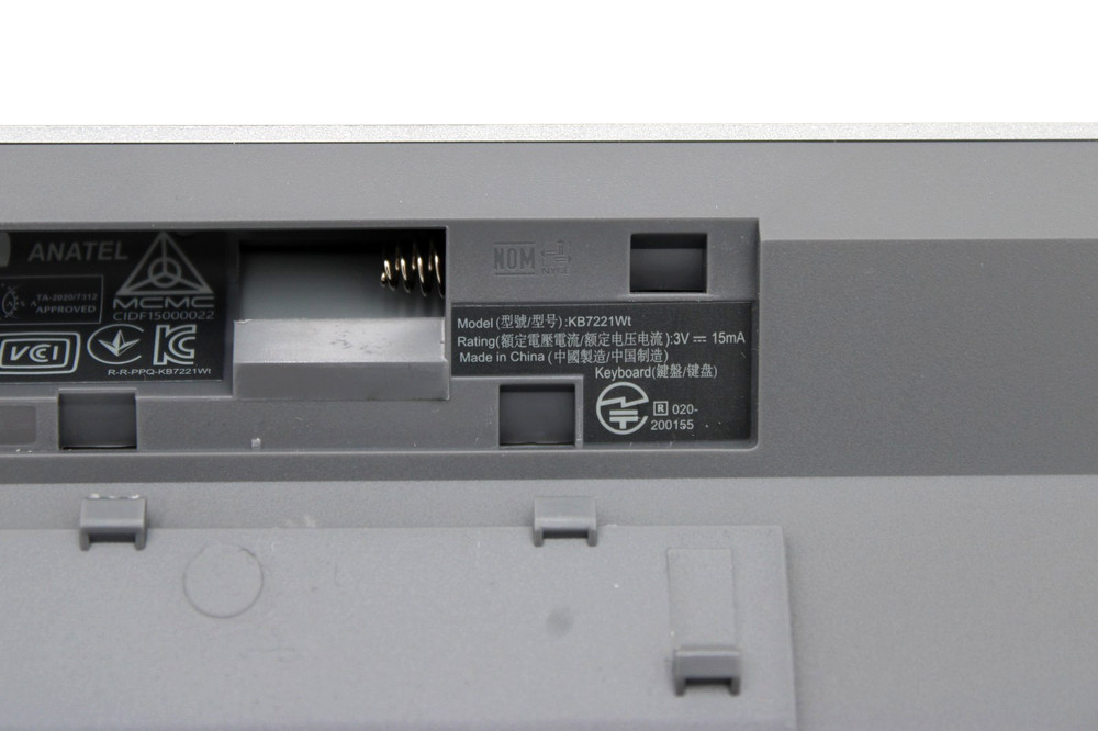 Dell KB7221WT Wireless Bluetooth Keyboard and Mouse - Gray