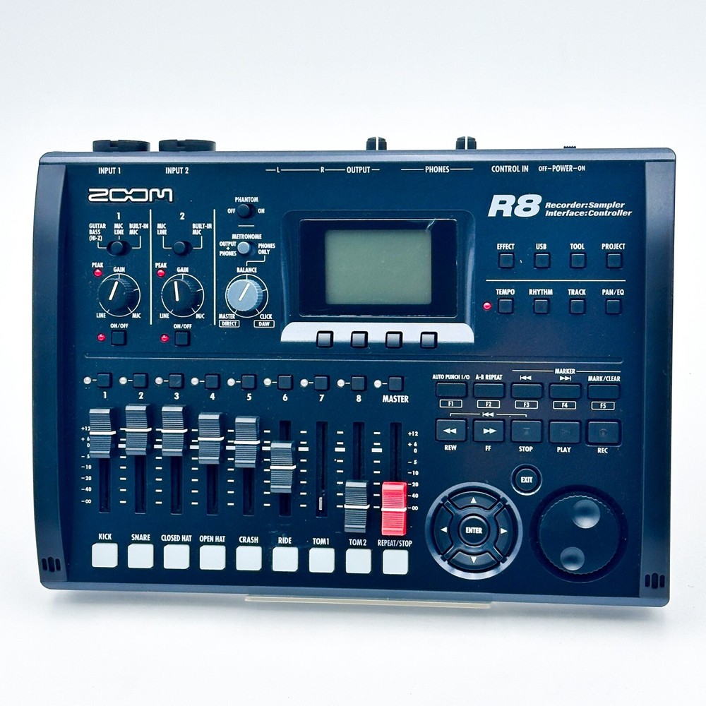 Zoom R8 Multitrack Digital Recorder 8-track MTR Sampler Working Order