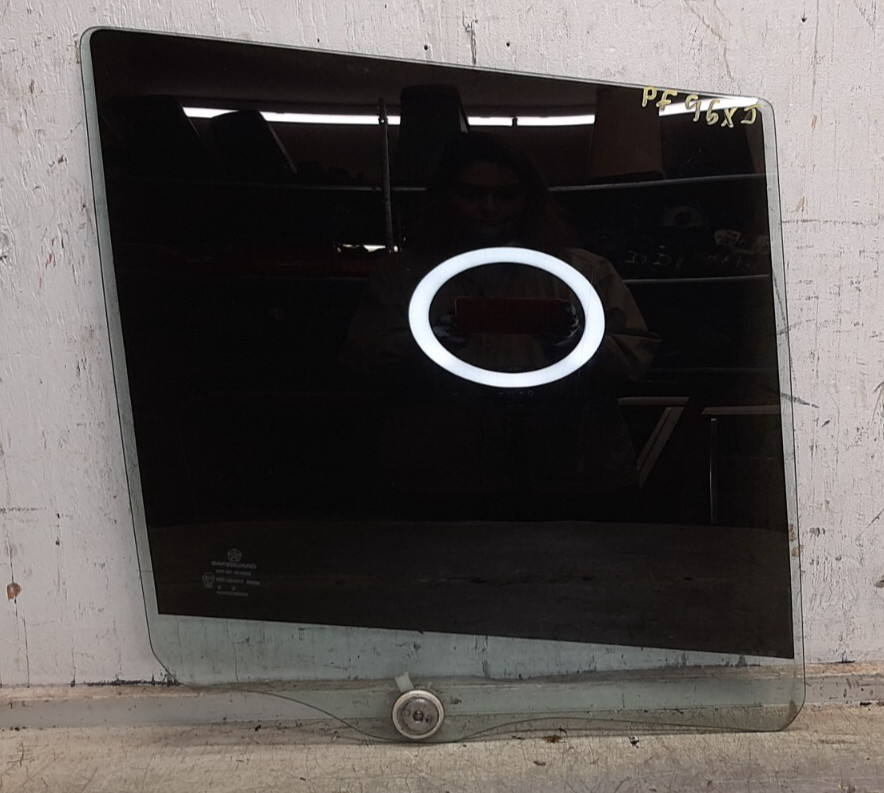 Jeep Cherokee XJ 84-96 Passenger Right Front Door Window Glass Free Shipping