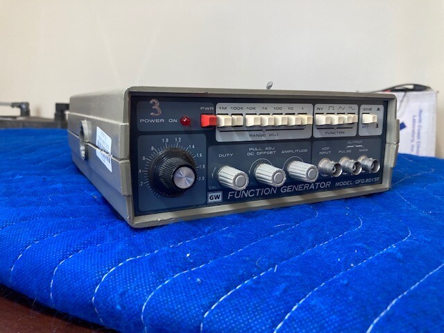 GW FUNCTION GENERATOR MODEL #GFG-8015F 120 VAC 50/60 HZ - USED2 (PC)