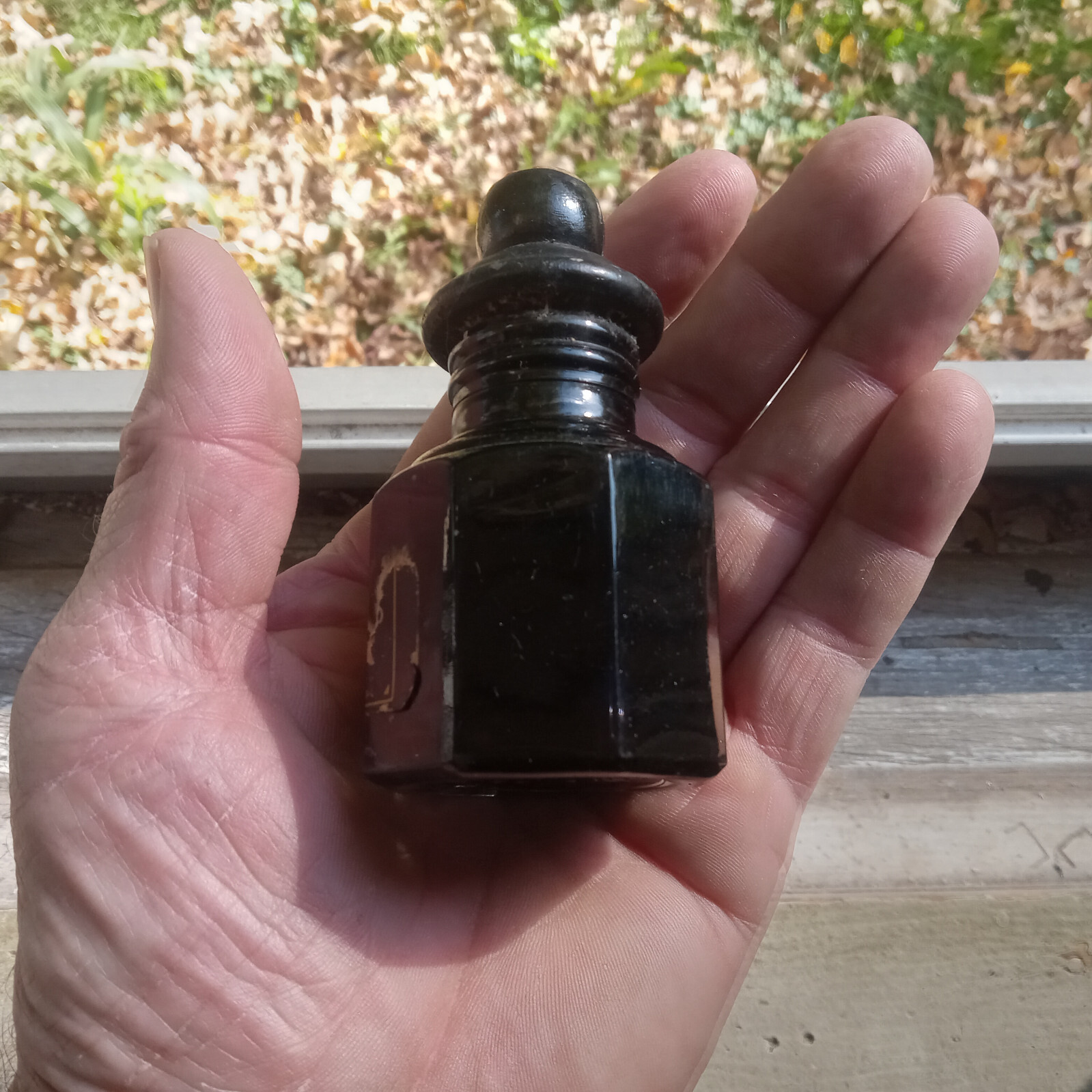 SANFORD'S CHICAGO NY EMB WITH LABEL SANFORD'S BLACK STAMPING INK 8 SIDED BOTTLE