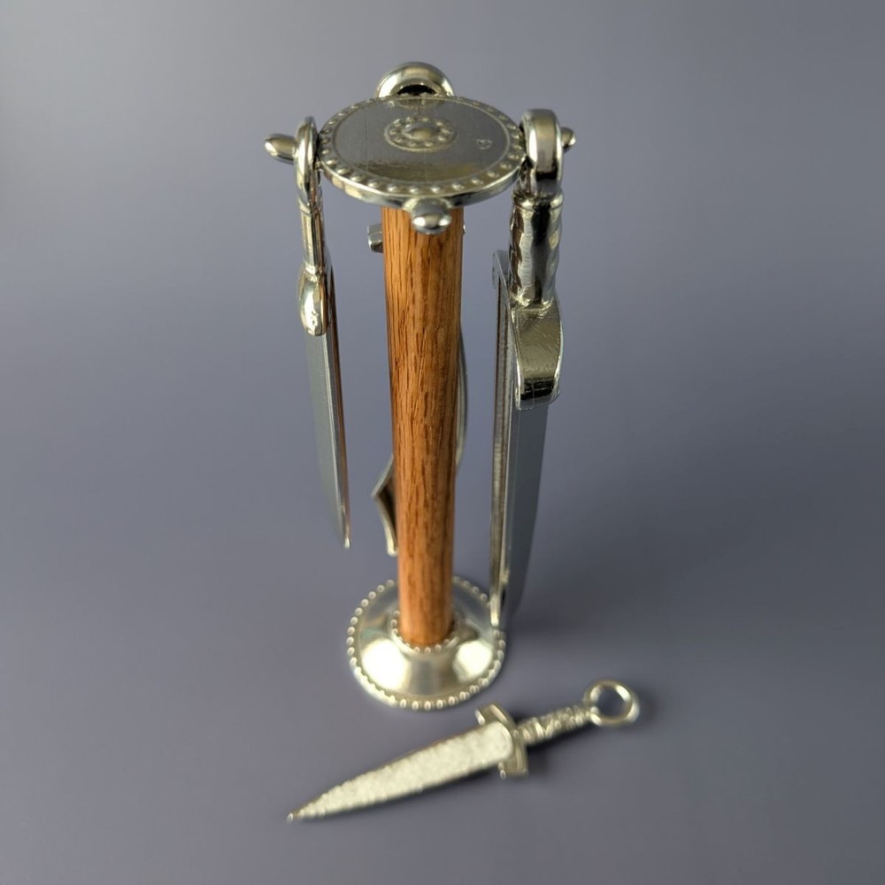 Sword Measuring Spoon Set with Display Stand