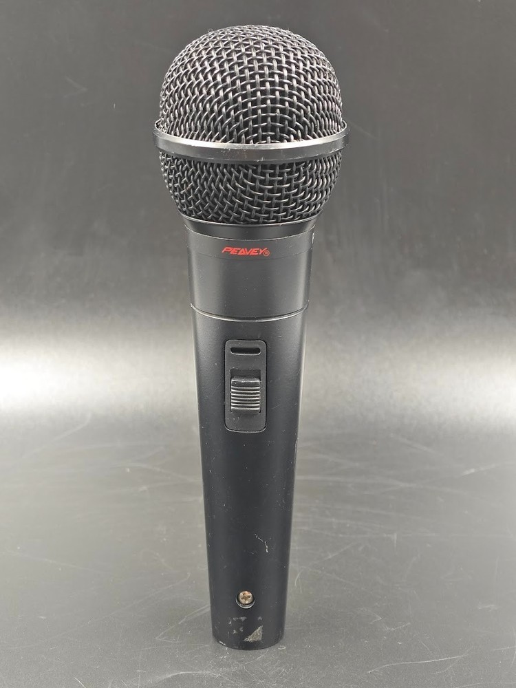 Uni-Directional Dynamic Microphone Black Used Working