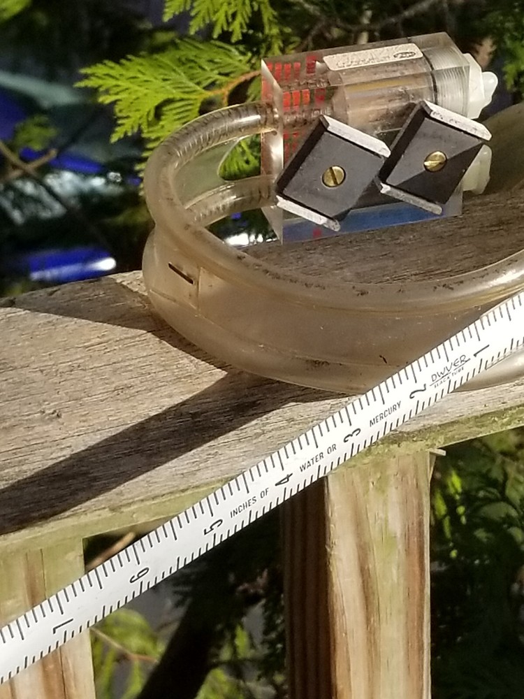 SLACK TUBE MANOMETER DWYER 1211