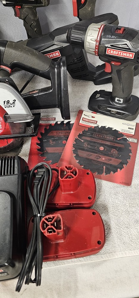 🔥CRAFTSMAN 19.2 Volt 15 Piece Tool Set Everything Works Read Description