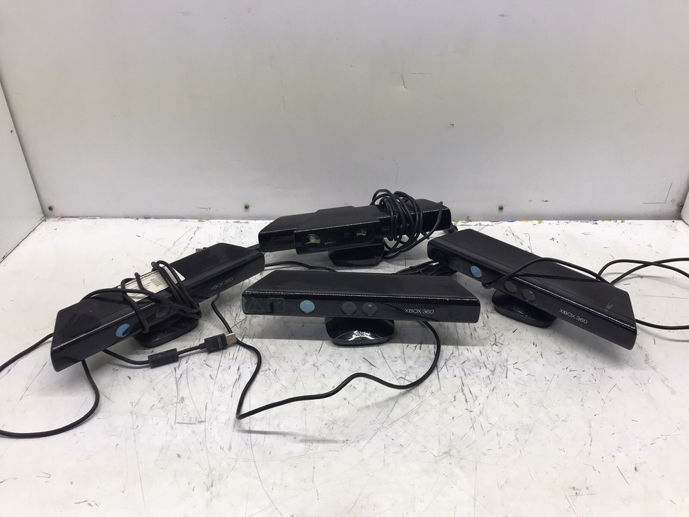LOT OF 4 Microsoft Xbox 360 Kinect Sensor Black Model 1414 UNTESTED