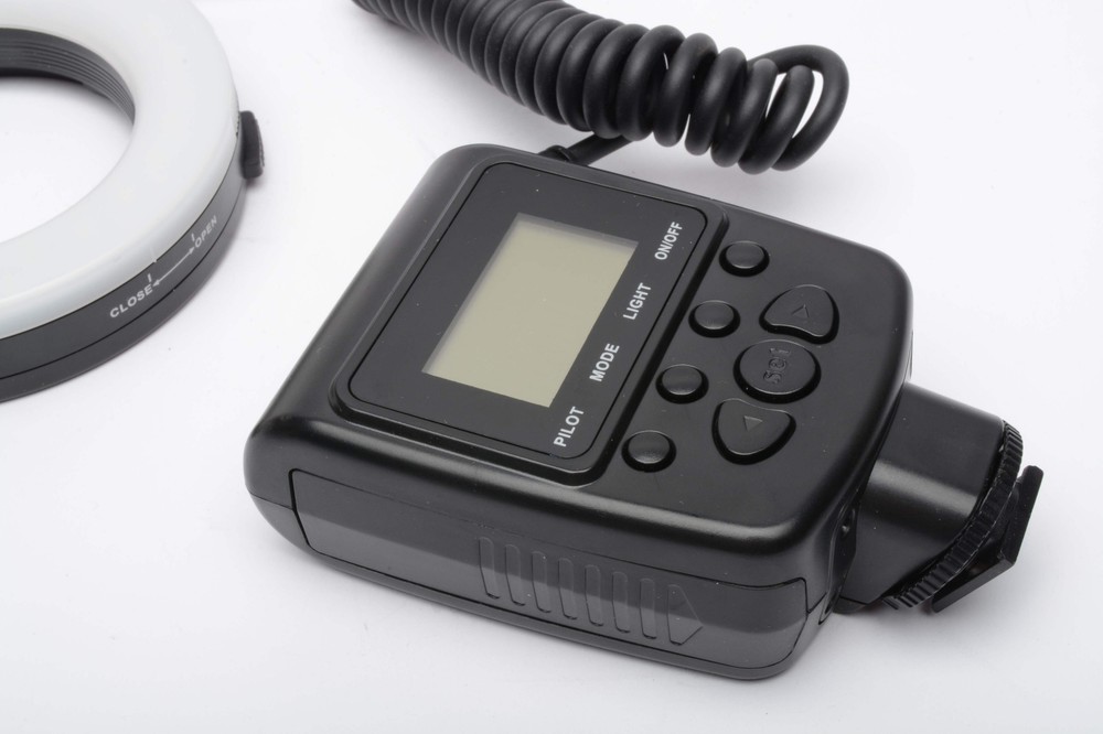 Polaroid Ring light Ring flash, w/67mm adapter, tested