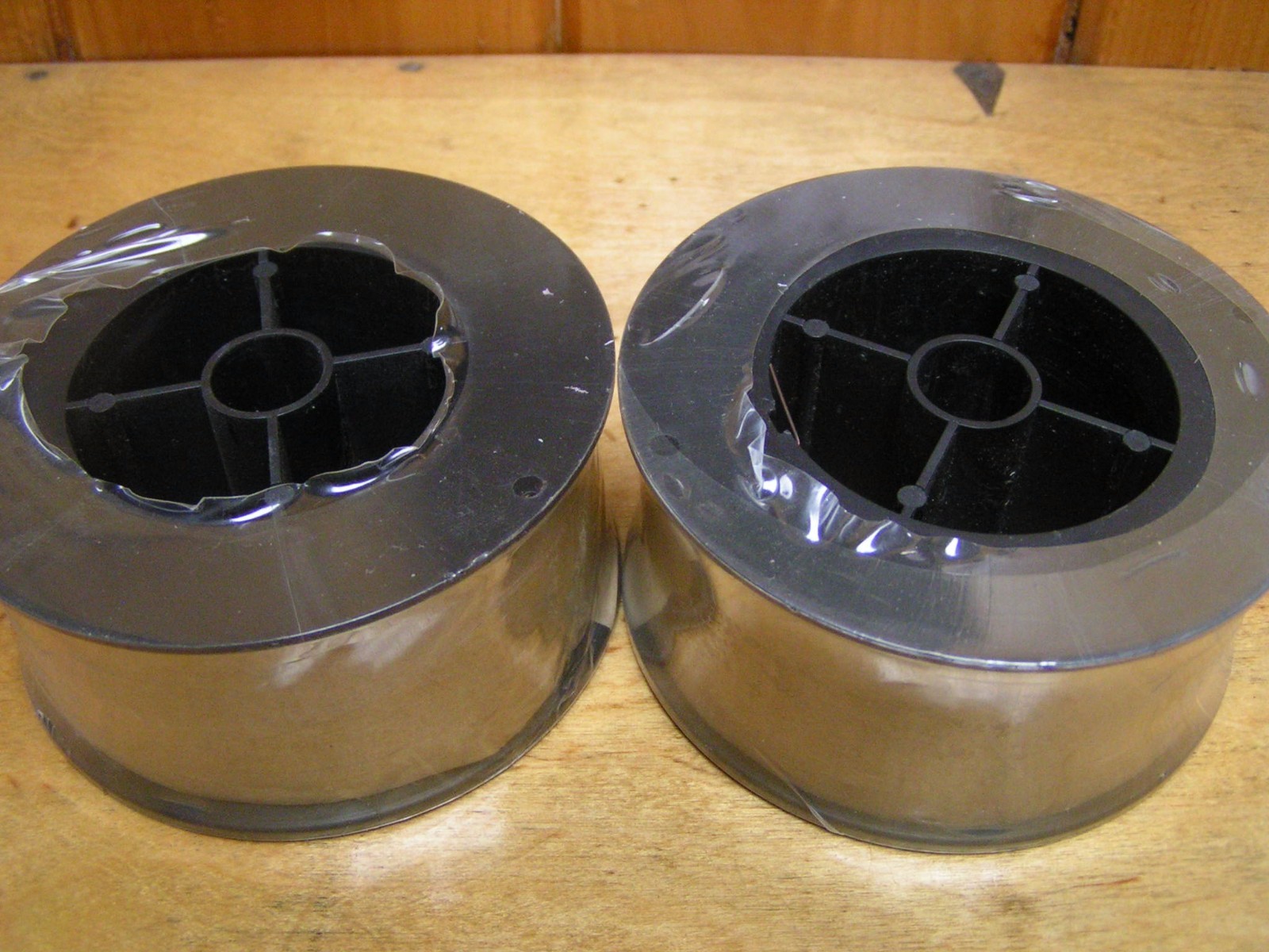 4 LBS of Mild Steel MIG Wire 2Ib rolls ER 70S-6- .035" 2 ROLLS **FREE GIFT**