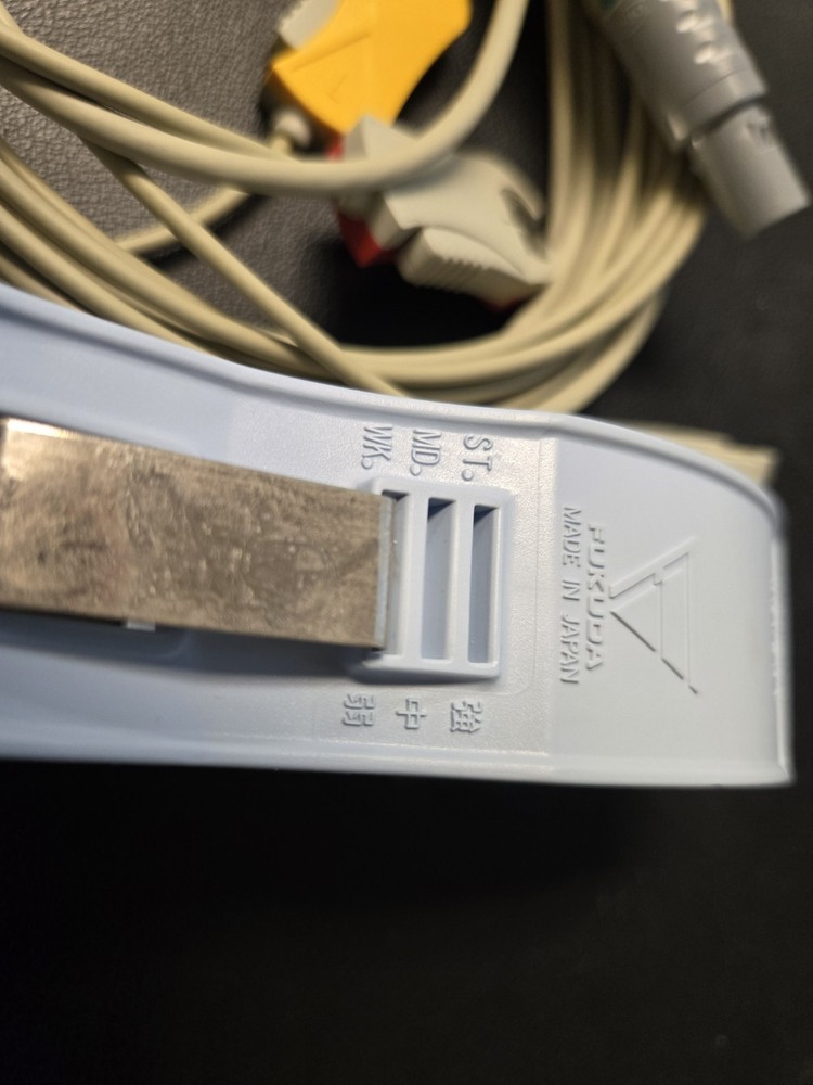 EKG CABLES WITH LIMB CLAMPS