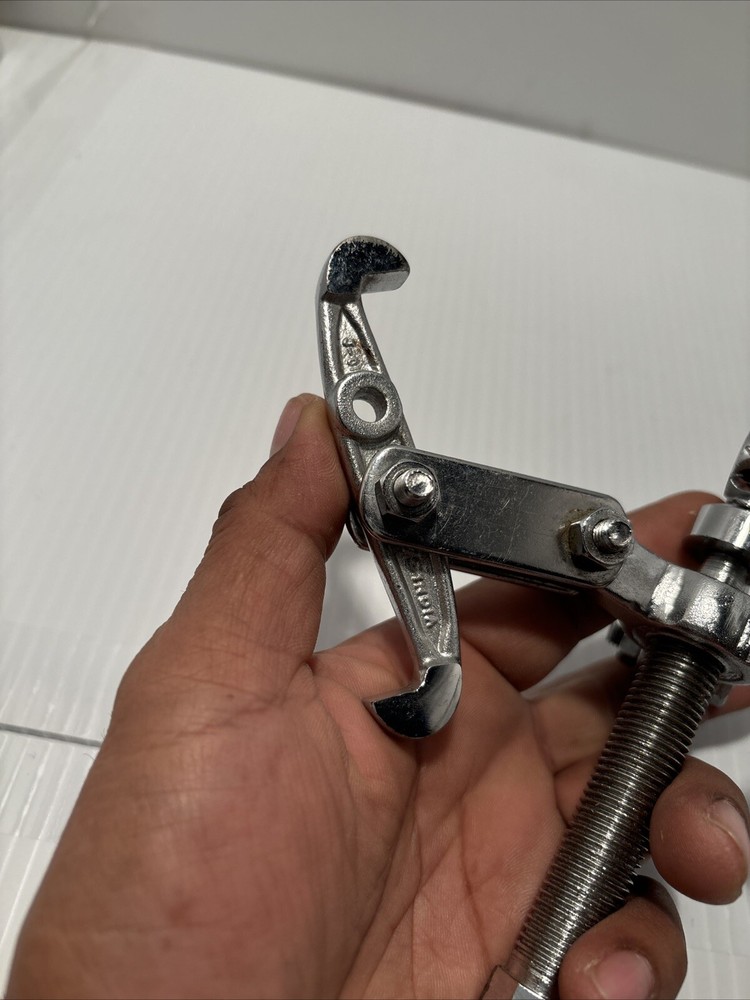 ARM PULLER 75 India Drop Forced V-62 (D)