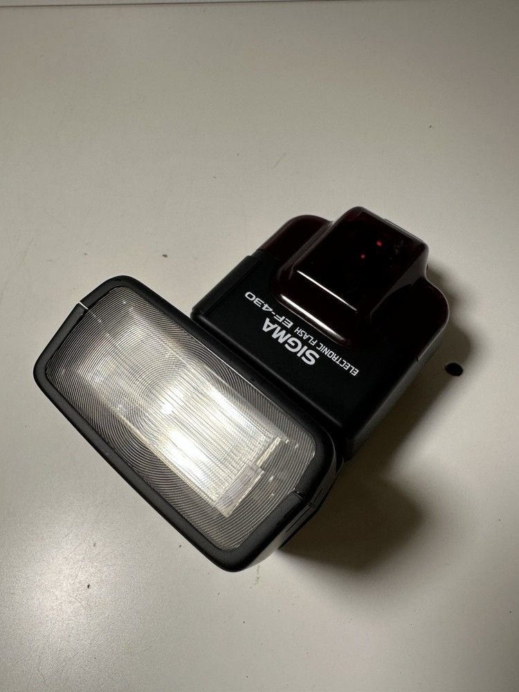 Sigma Electronic Flash EF-430 For Nikon - Excellent Used Condition Tested