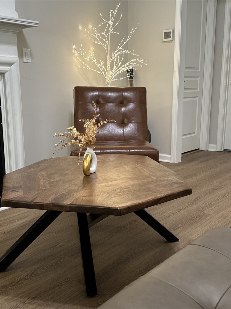 Accent Chair WithCoffee Table
