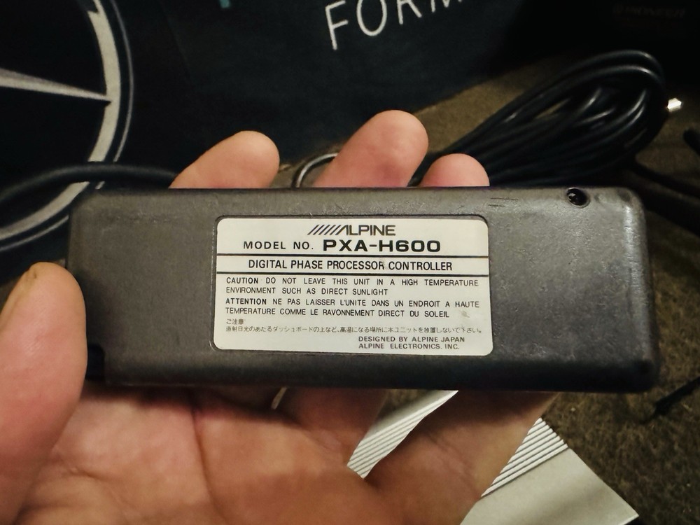 ALPINE PXA-H600 Digital Audio Processor & PXA-H600 Controller Old-School
