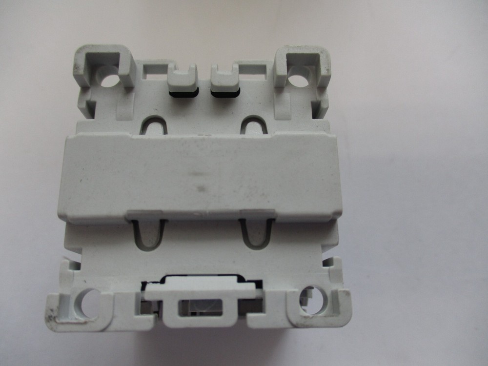 GE MCRA022AFJ, AUXILIARY RELAY REF 100073, MOD1 SYTLE 1