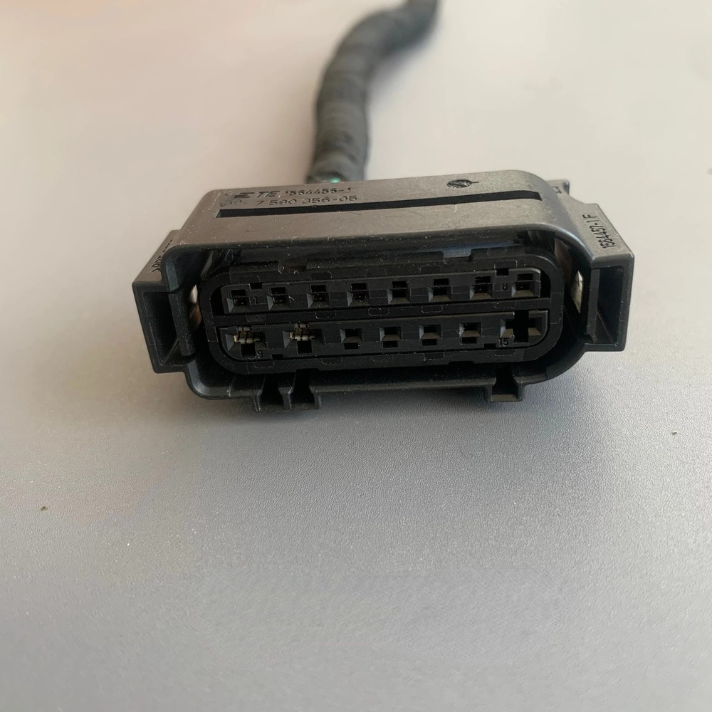 For BMW 1  3 Series E70e71F02 320I 530I 330I Computer Version Module Plug 1pcs